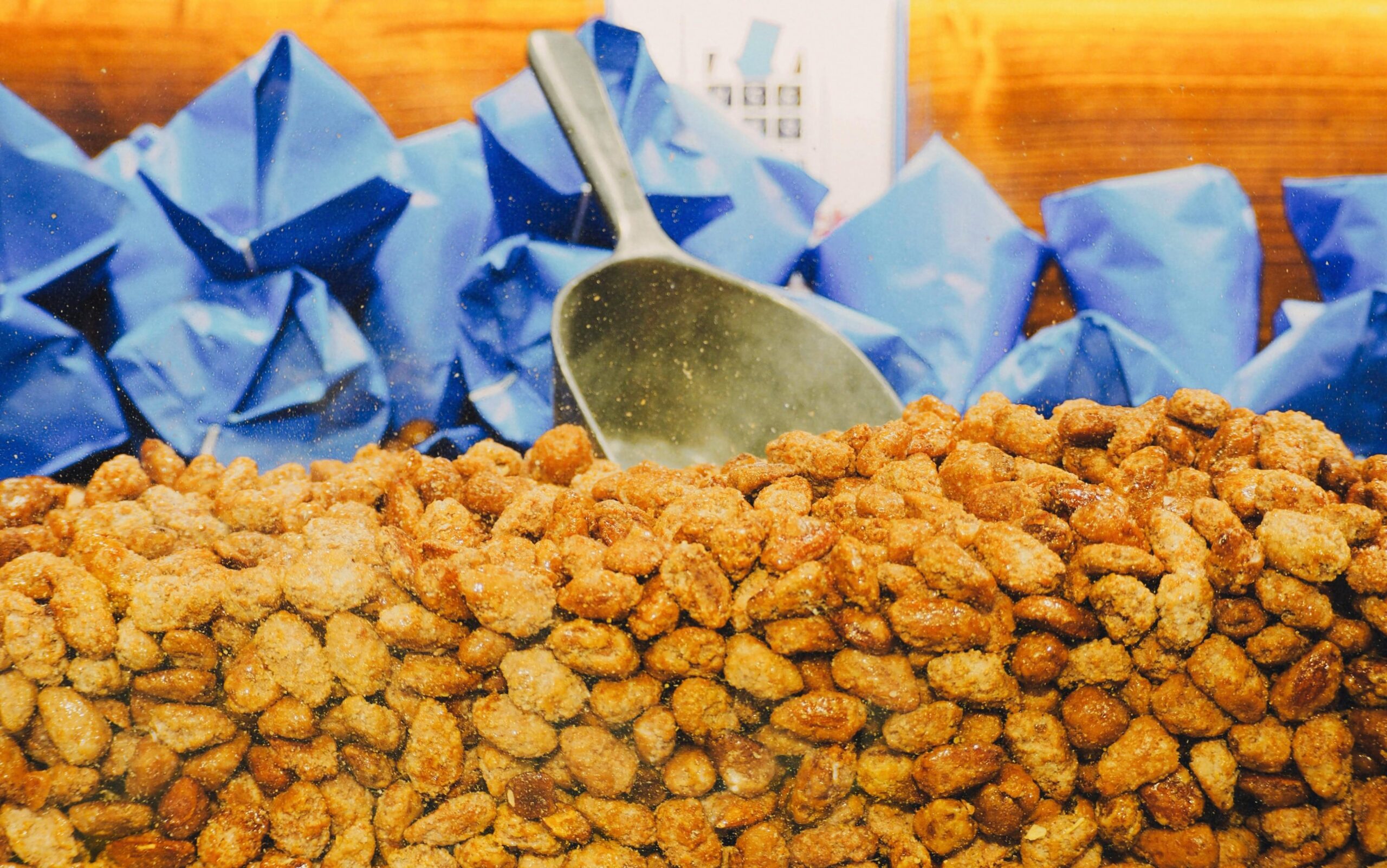 Almendras garrapiñadas tradicionales